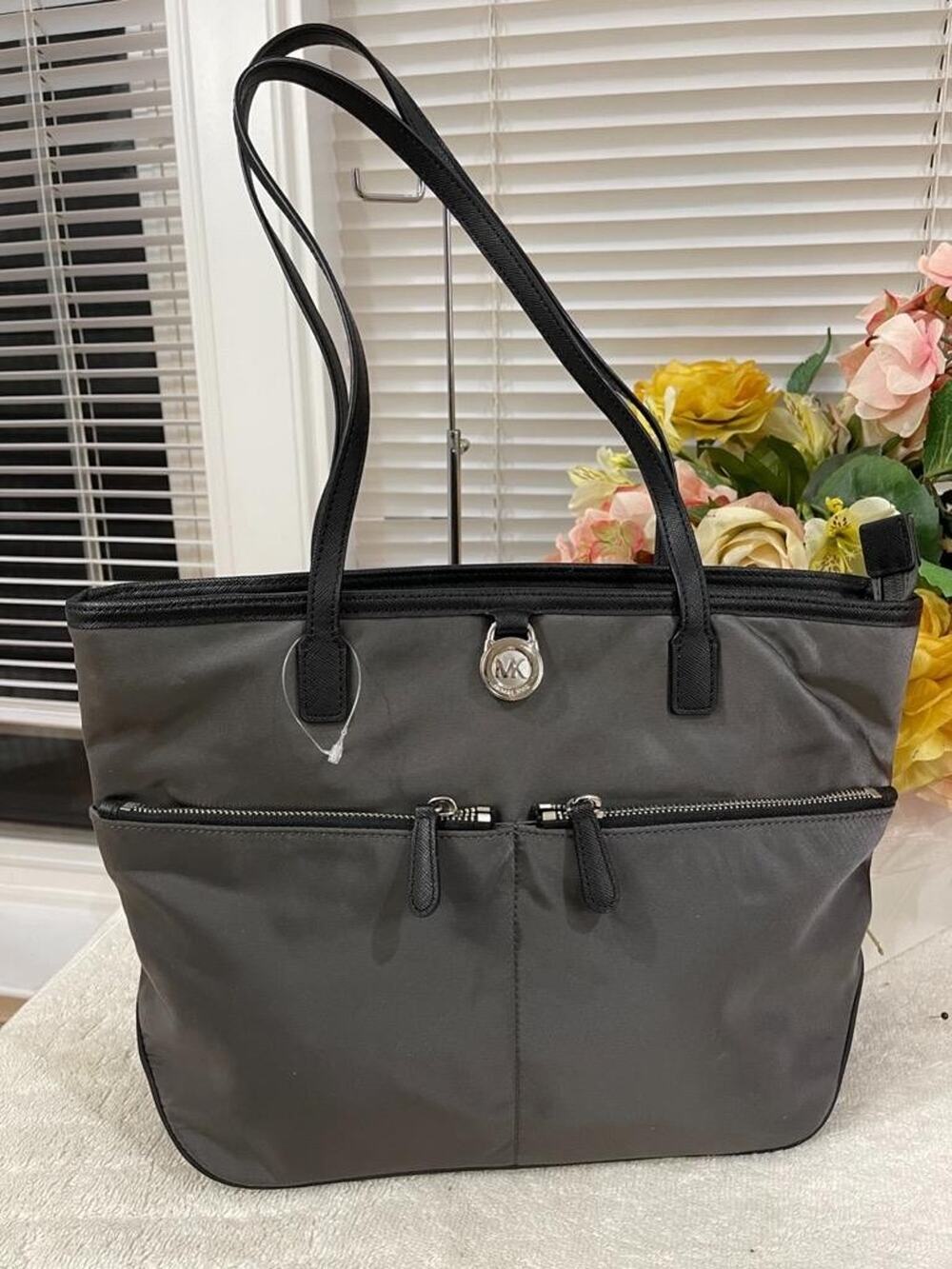 MICHAEL KORS Gray Kempton Medium Nylon Tote beige (30000
